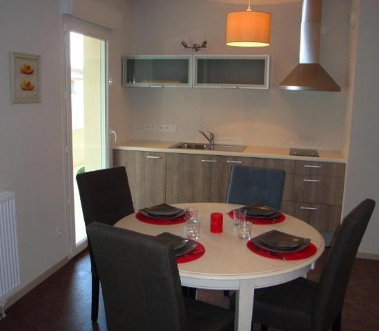 La Residence Therm'Appart Vichy Room photo